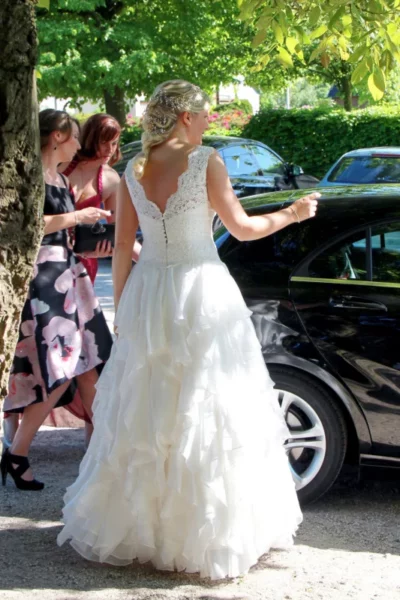Maßgeschneiderte Brautkleider – VeryNice Brautmode Winsen (Ansicht 5)