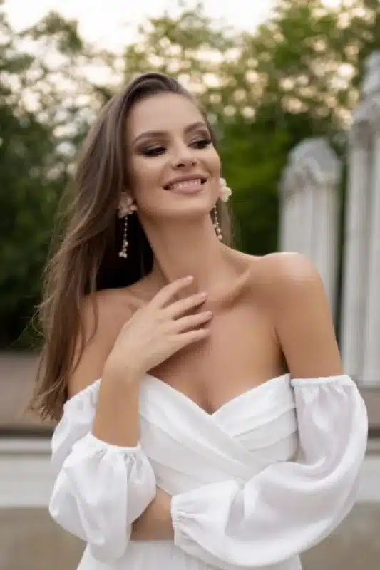 Peach Perfect Brautschmuck Ohrhänger mit Seidenblumen und Perlen2