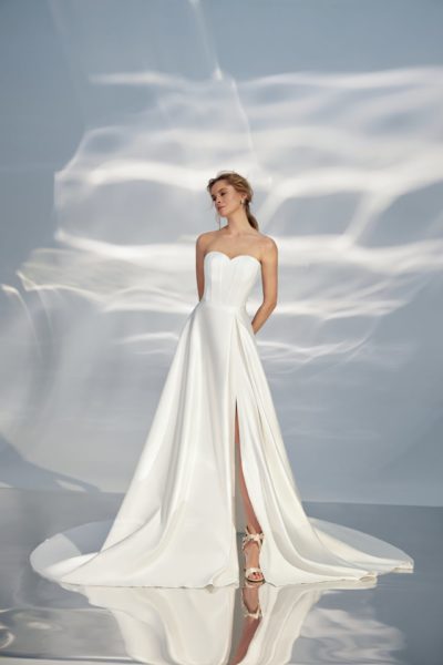 Cleanes Mehrteiliges Brautkleid ARIAMO (1)