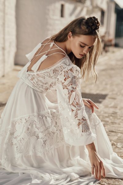 Free-Spirit Rose Boho Brautkleid von ARIAMO (1)