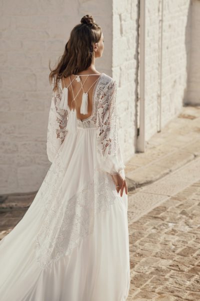 Free-Spirit Rose Boho Brautkleid von ARIAMO (2)