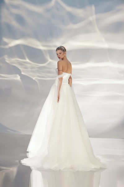 L316 Mehrteiliges Brautkleid von ARIAMO (6)