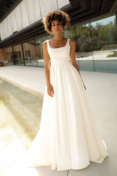 Schlichtes Brautkleid A481 (1)