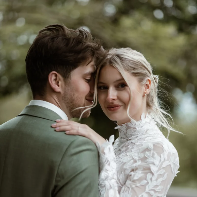 AV6A Brautkleid – VeryNice Brautmode Winsen