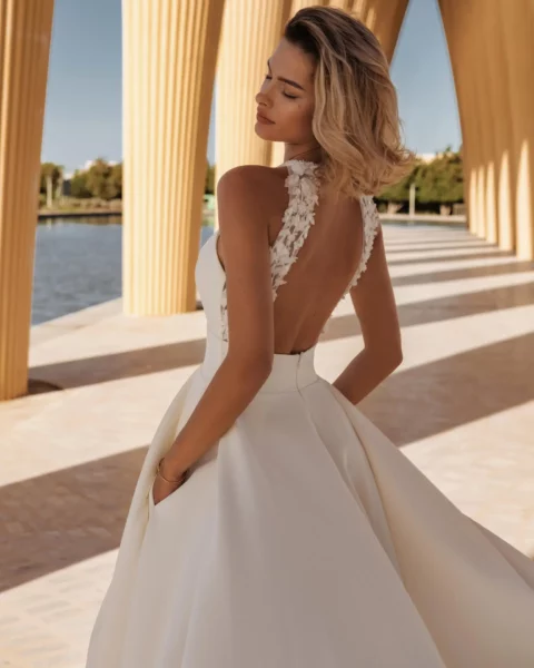 MESSADE Cleanes Chiffonkleid mit tollem Ausschnit (4)
