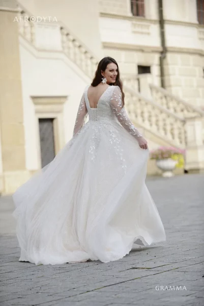 Boho-Brautkleid-große-groeße-Aermel-V-Ausschnitt-Tattoo-Spitze-GRAMMA (4)