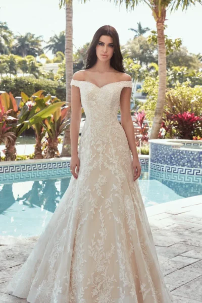 1048 Prinzessin Carmenausschnitt traeger – Prinzessinnen Brautkleider | VeryNice Brautmode Winsen