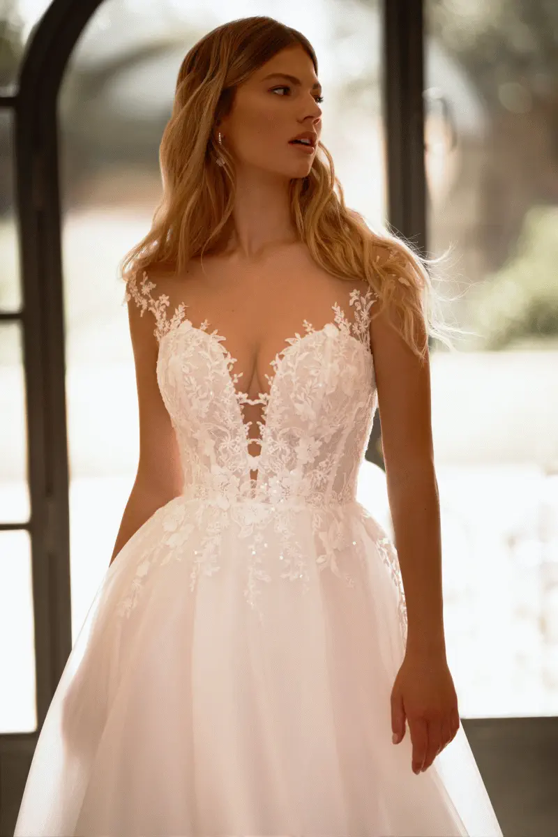 Boho Brautkleid MAKOTO im Prinzessinnen-Stil mit Tüllrock, VeryNice Winsen bei Hamburg
