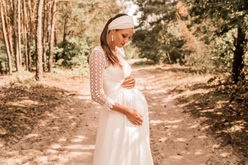 Brautkleid schwangere Braut Standesamt