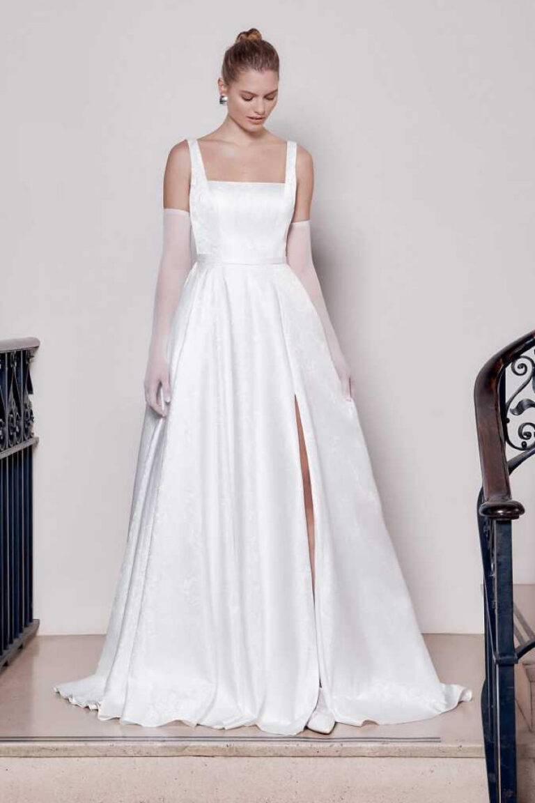 Satin-Brautkleid ARDEN mit klarer Linie, Brautmodengeschäft Winsen bei Lüneburg