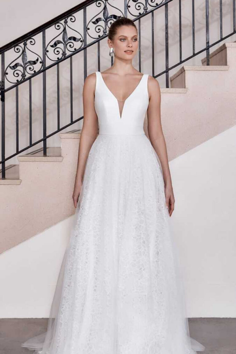 Schlichte Brautkleider VeryNice Brautmode Winsen bei Lüneburg und Hamburg Kelsey Rose Marley