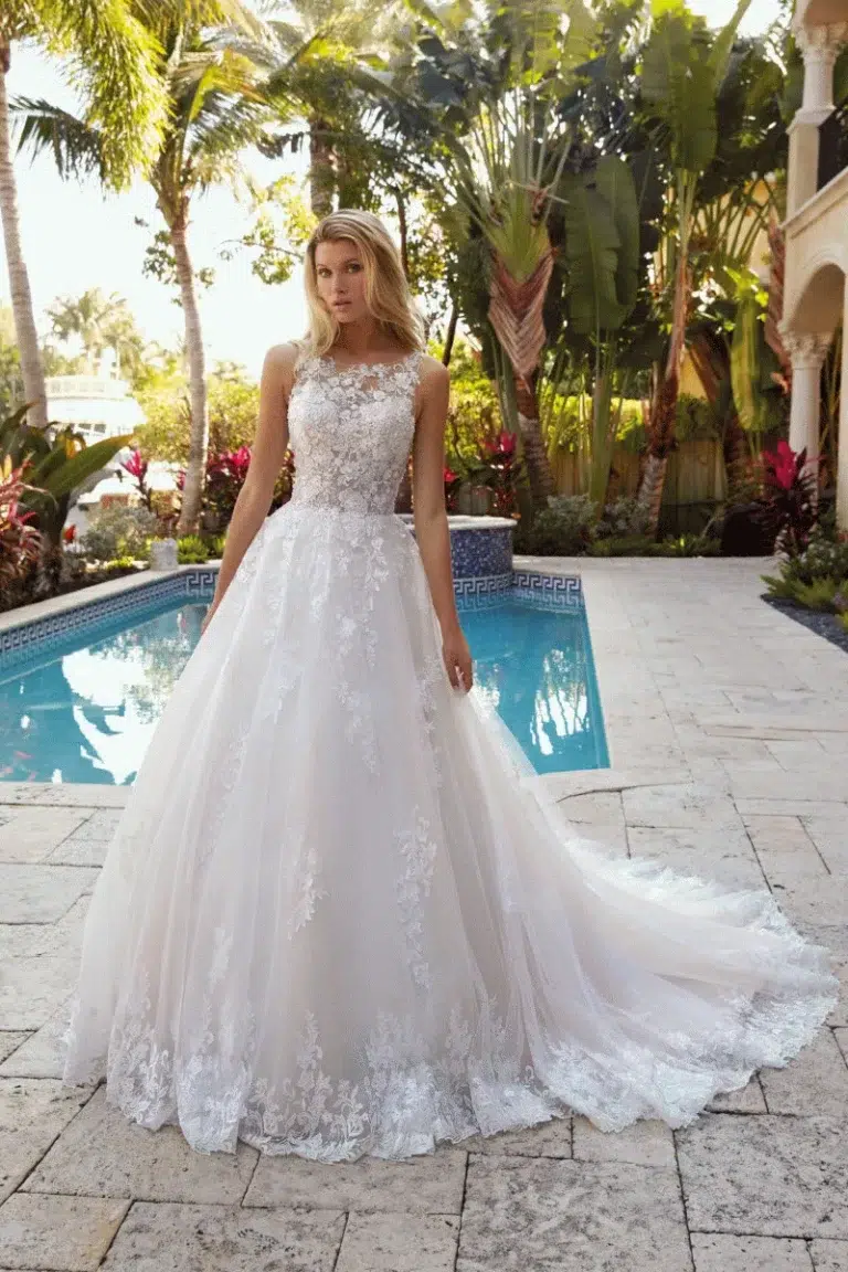 Prinzessinnen Brautkleid von DEMETRIOS VeryNice Brautmode Winsen
