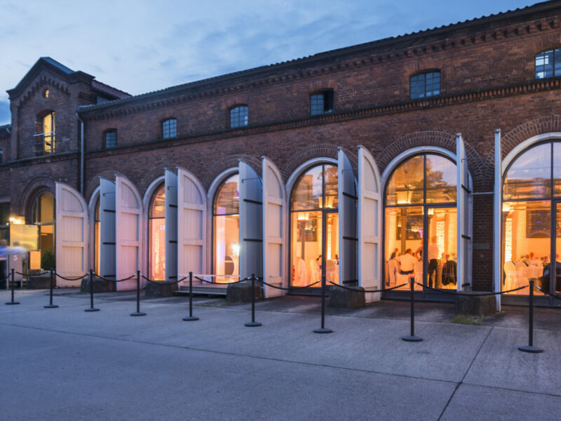 Kunstsaal Lüneburg für Hochzeit zu vermieten. Außenansicht des Kunstsaales.