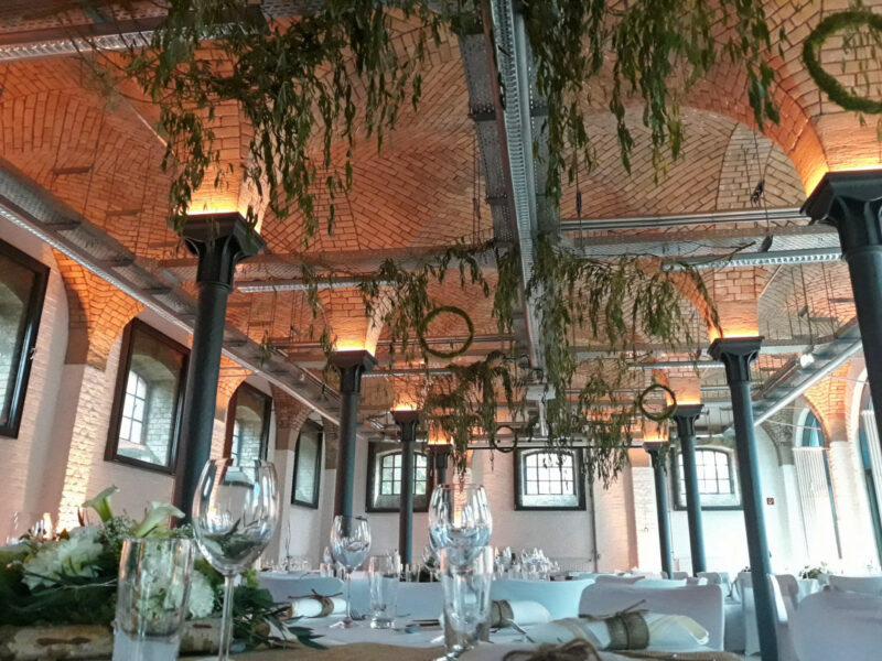 Kunstsaal Lüneburg für Hochzeit zu vermieten. Innenansicht des Kunstsaales.